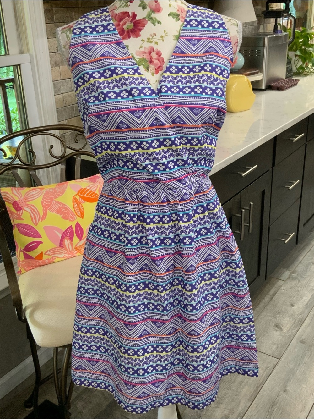 Vineyard Vines Women’s Size 2 Dress Faux Wrap Knee Length Preppy Casual To Work